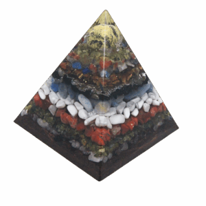 Piramide met Infinite Stone en meer dan 20 edelstenen – symbool van heling, vernieuwing en lichtkracht.